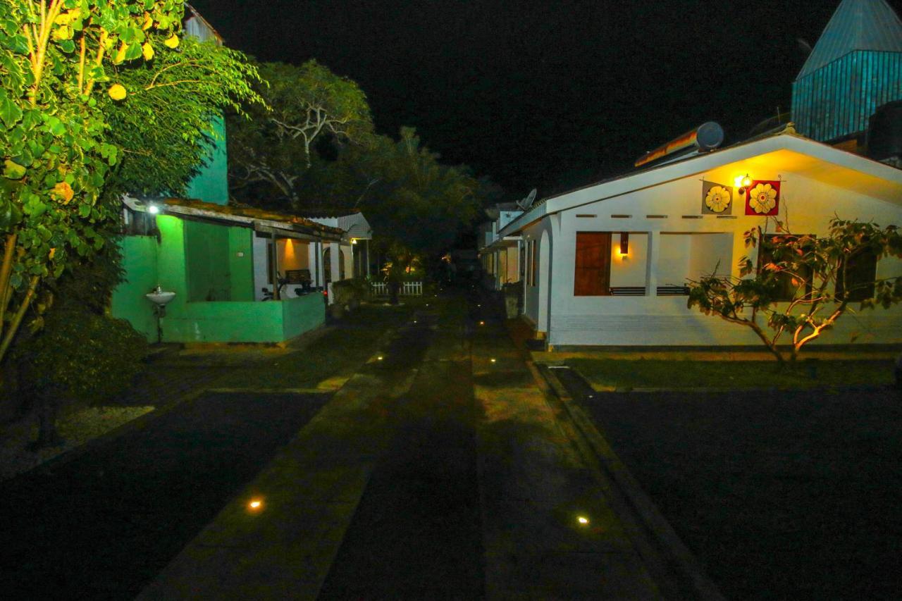 Hotel Nawathana มาตารา ภายนอก รูปภาพ